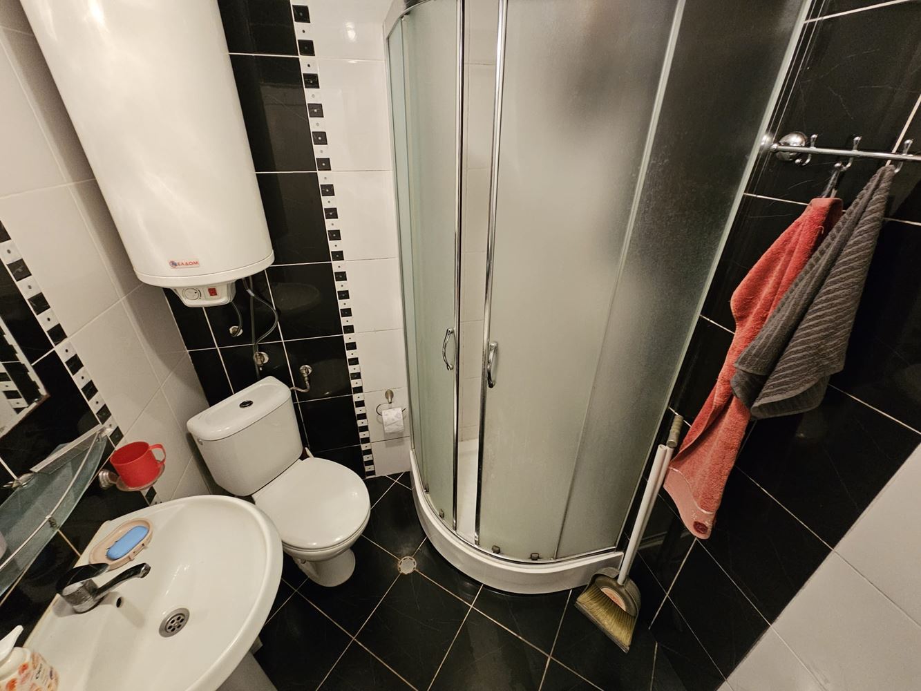 Studio with sea view in Sveti Vlas – with parking space and no maintenance fee