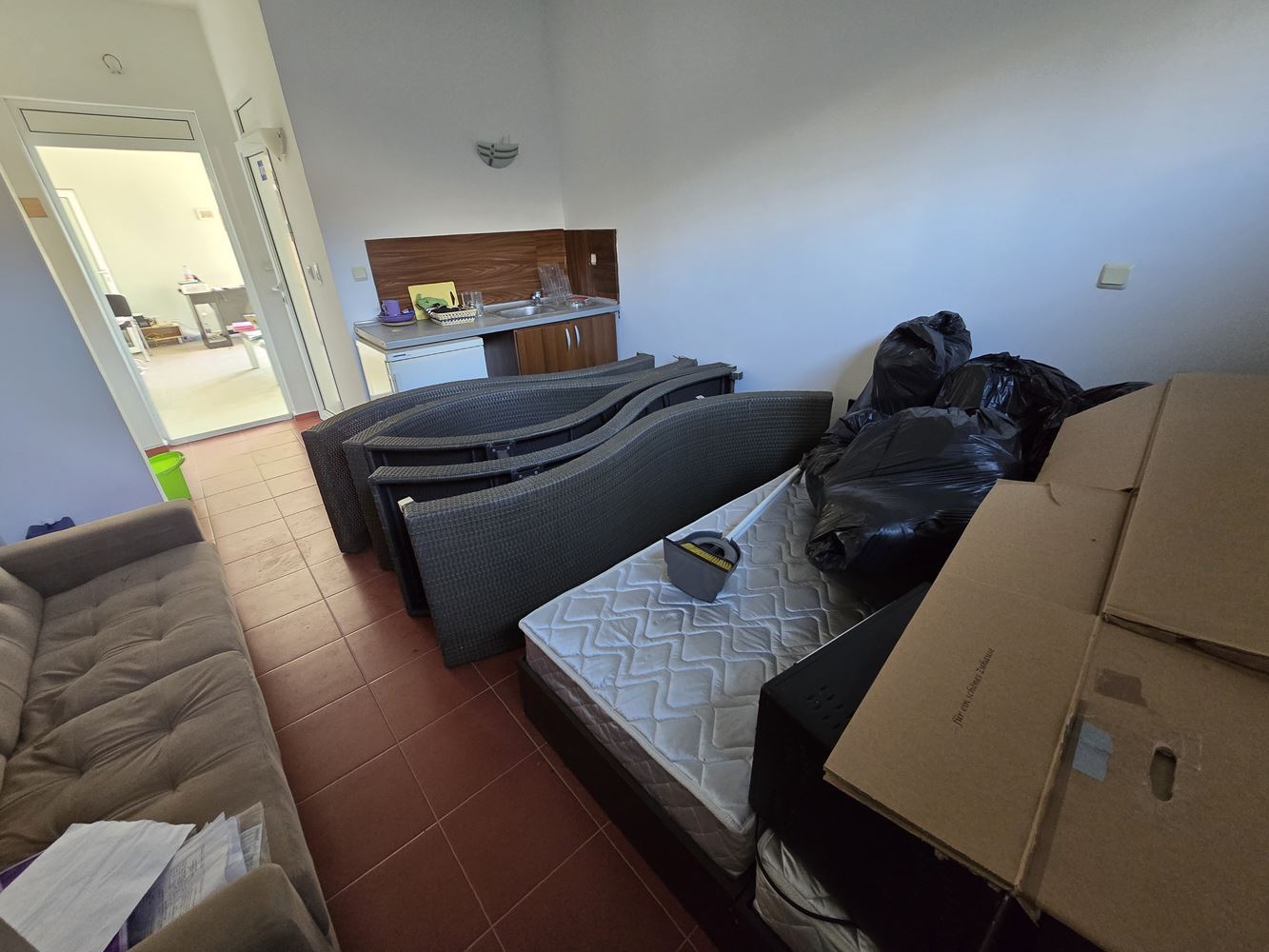 Spacious Property with Potential for a Multi-Room Apartment – No Maintenance Fee, Close to Sunny Beach