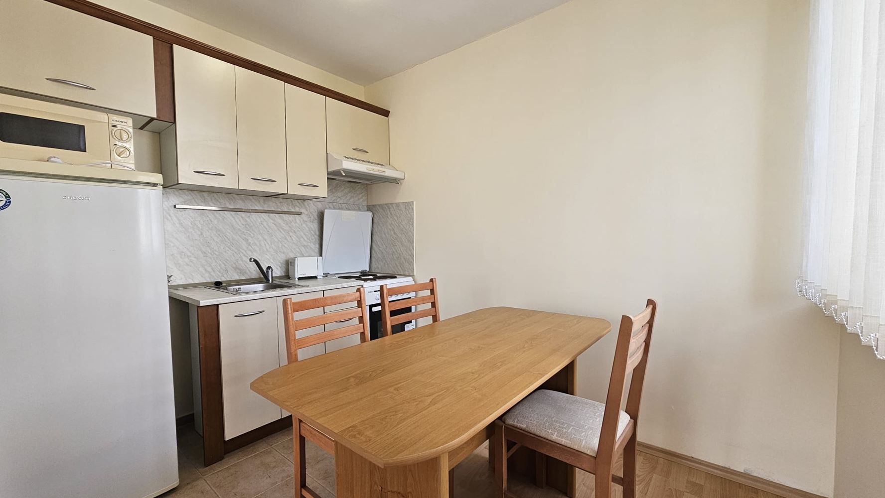 Seaside idyll on the first line – one-bedroom apartment with sea view in Sveti Vlas