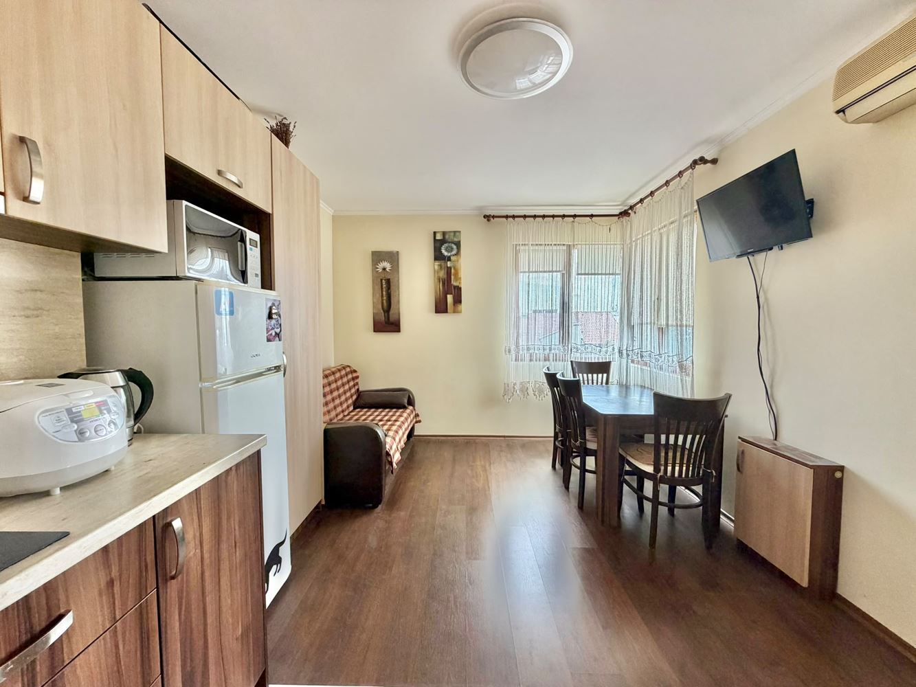One-bedroom apartment with sea view and low maintenance fee in Ravda