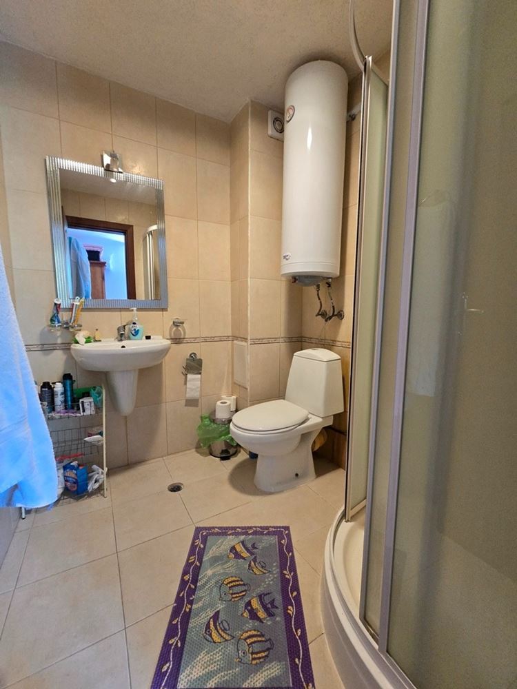 Spacious two-bedroom apartment in a modern complex with pools and excellent infrastructure – ready to move in or for investment