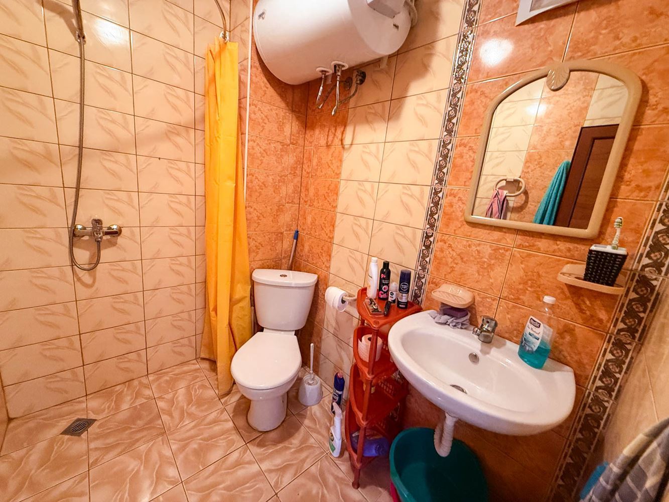 Sunny Beach: Cozy One-Bedroom Apartment with Low Maintenance Fee