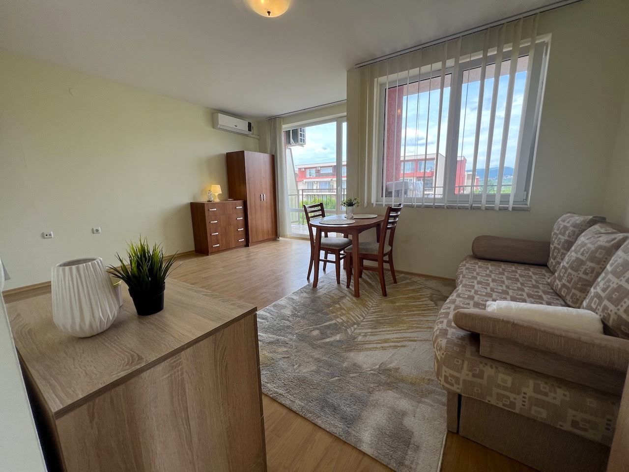 Spacious studio in Sunny Beach with an excellent location and an impressive complex – ready to move in or invest in