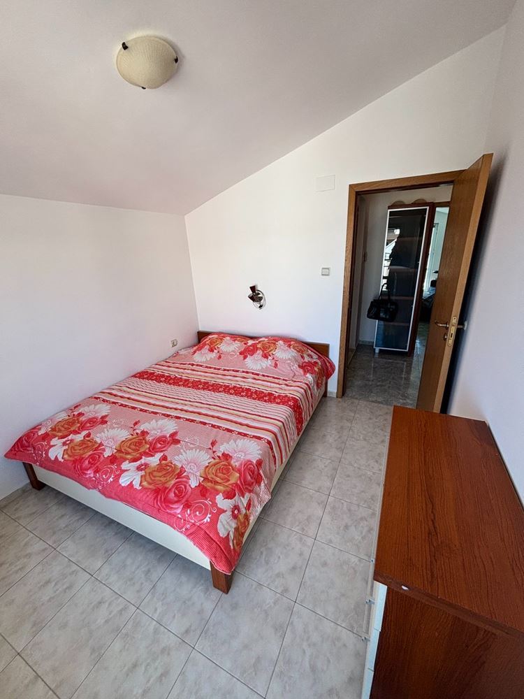 Panoramic sea-view three-bedroom? apartment in Sveti Vlas