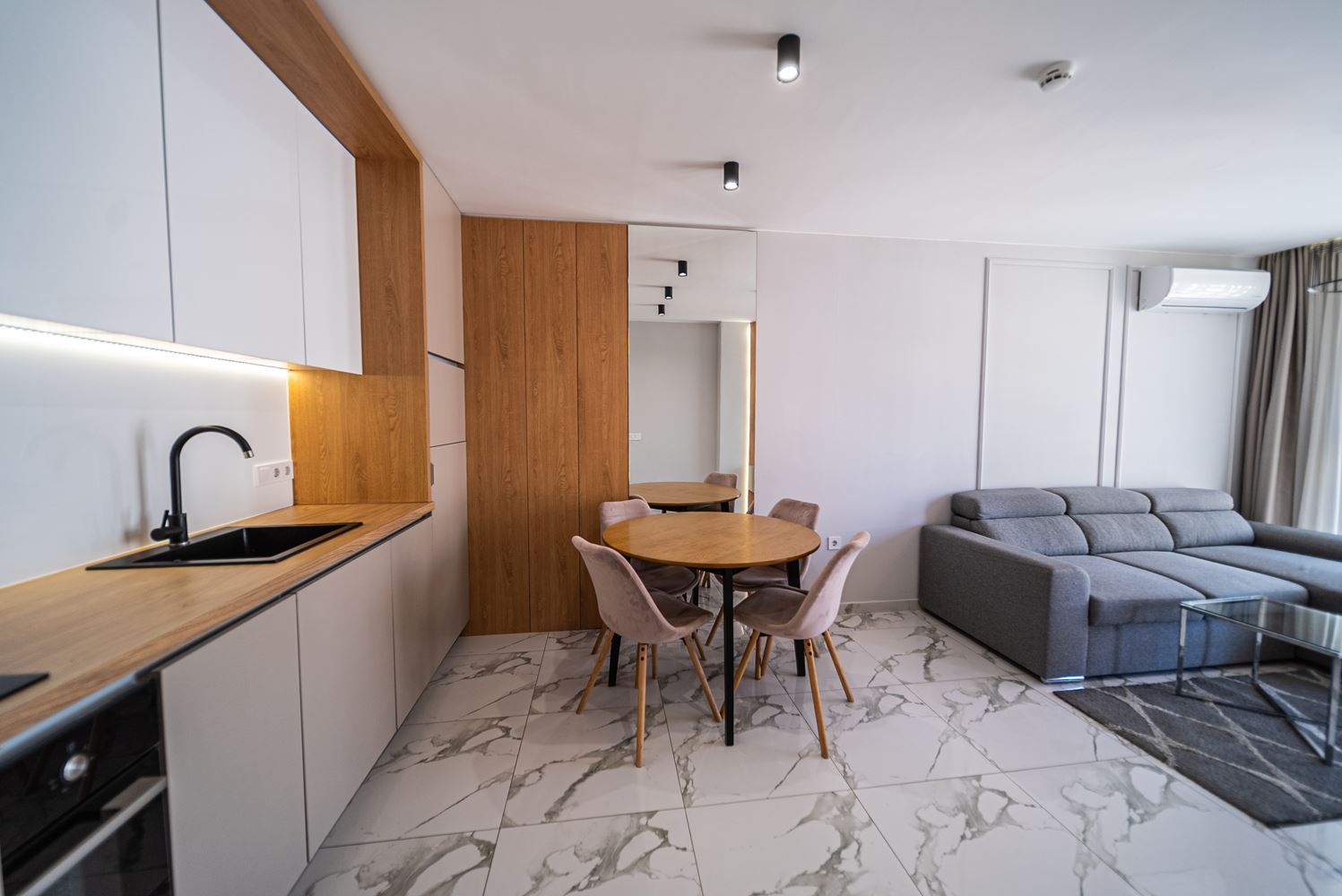 Luxury two-bedroom apartment 5 minutes from the beach in Sunny Beach