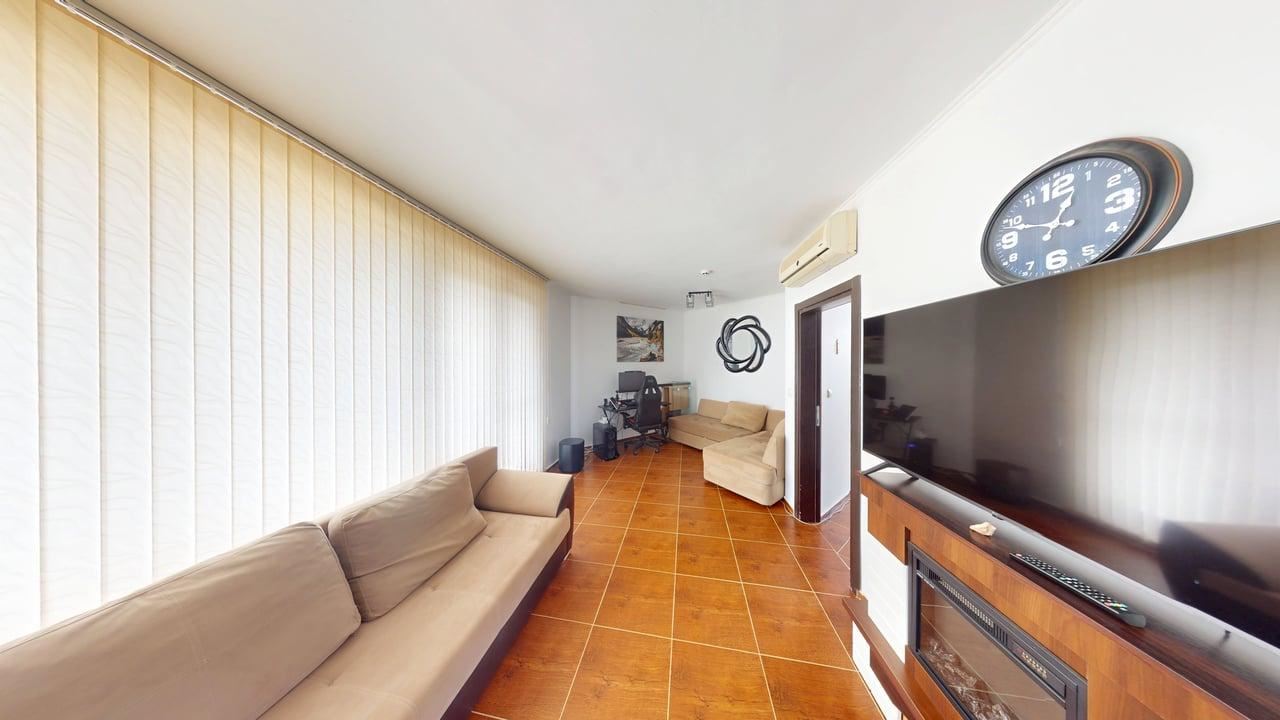One-Bedroom Apartment with Panoramic Sea and Mountain Views in a Complex with Swimming Pools and a SPA Centre