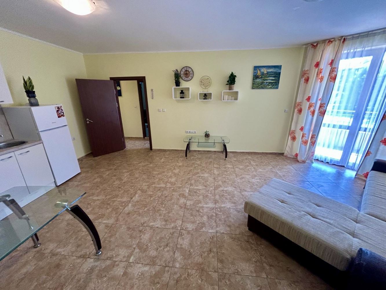 Spacious Two-Bedroom Apartment with Pool View in Nessebar