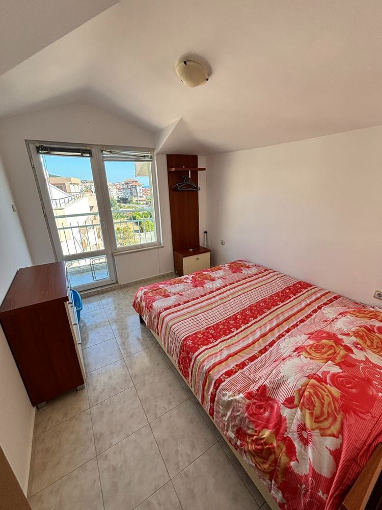 Panoramic sea-view three-bedroom? apartment in Sveti Vlas