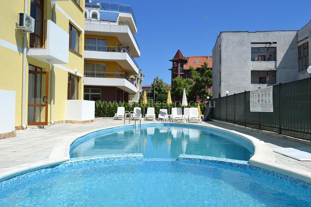 Studio Apartment in Ravda with Swimming Pool and Parking Spaces – Comfortable Seaside Property at an Affordable Price