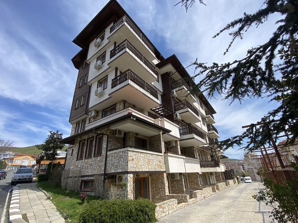 Spacious Studio 200 Meters from the Beach in Sveti Vlas – Fully Furnished and Ready for Use