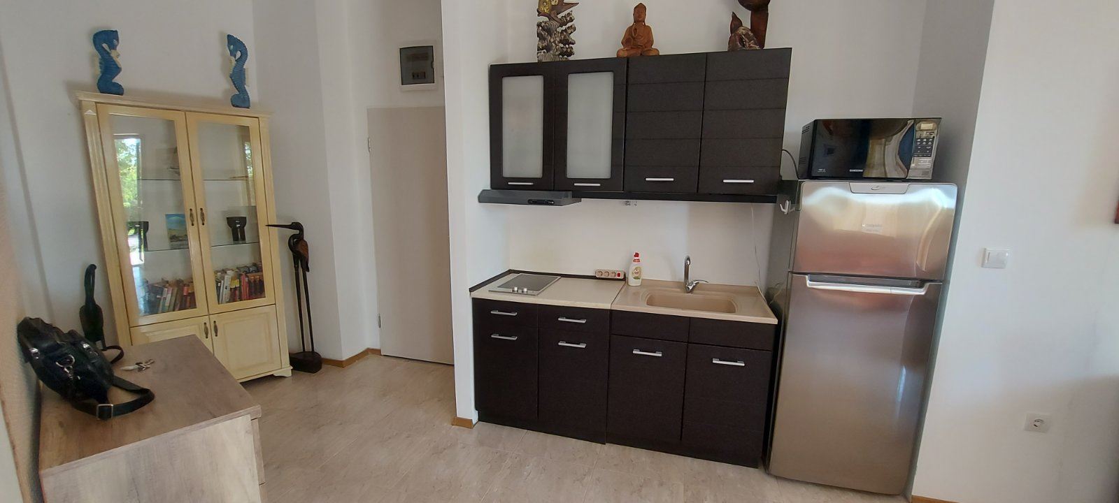 First line in Aheloy – one-bedroom apartment with panoramic sea view, private garden and excellent amenities
