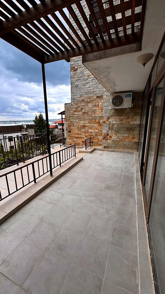 Three-room Apartment with Sea View in a Prestigious Complex in Sveti Vlas