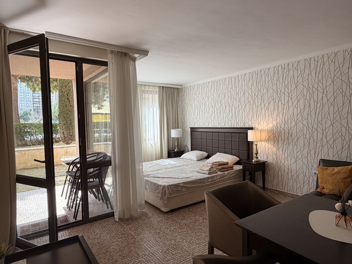 Exclusive studio with garden and direct pool access – 100 m from the sea in Sunny Beach