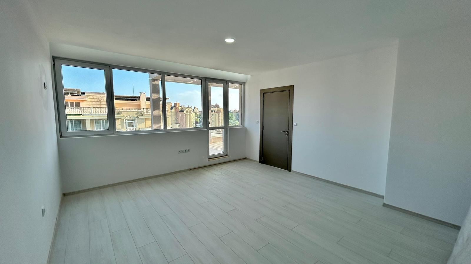 Sunny Beach – new two-bedroom apartment with large terrace and pool view