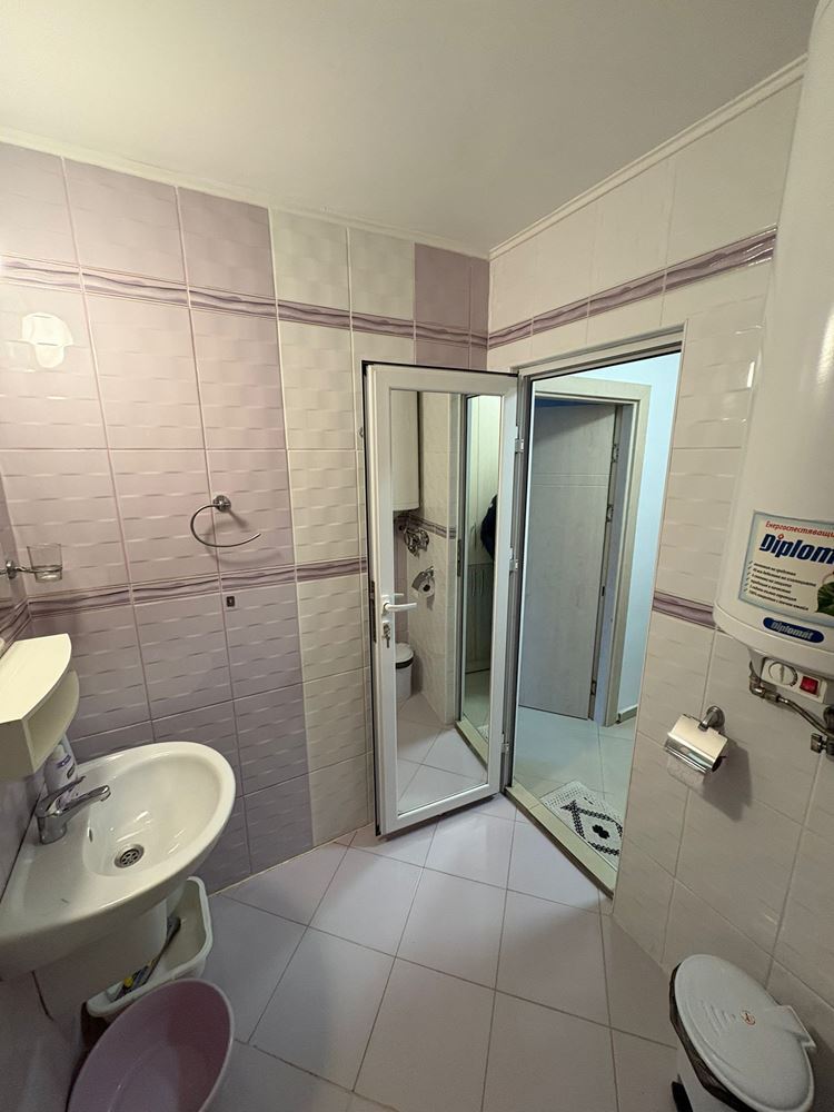 Spacious fully furnished studio in Pomorie – east exposure and excellent location 400 m from the sea