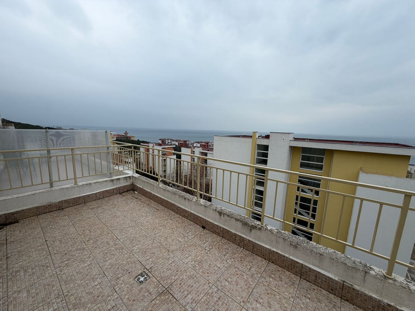 Panoramic studio with sea view in Sveti Vlas – impressive location, large-scale complex, and high-class investment