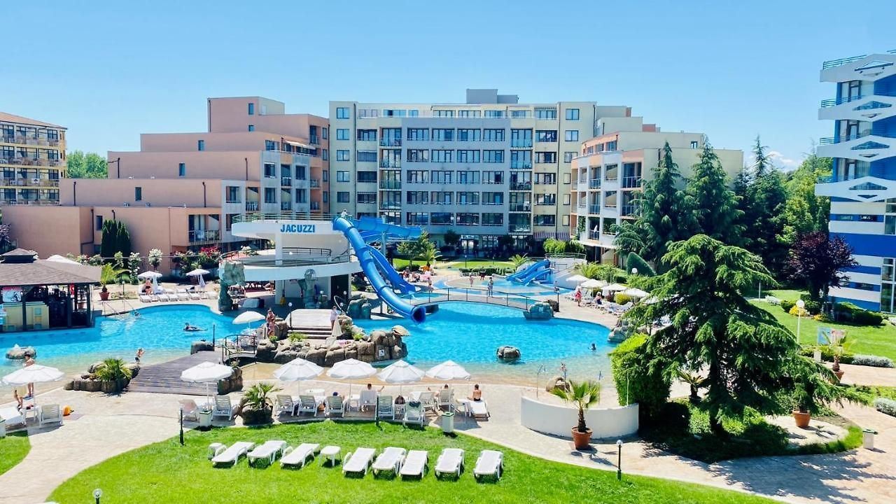 Investment with Potential: Spacious Studio with Year-Round Use in Sunny Beach