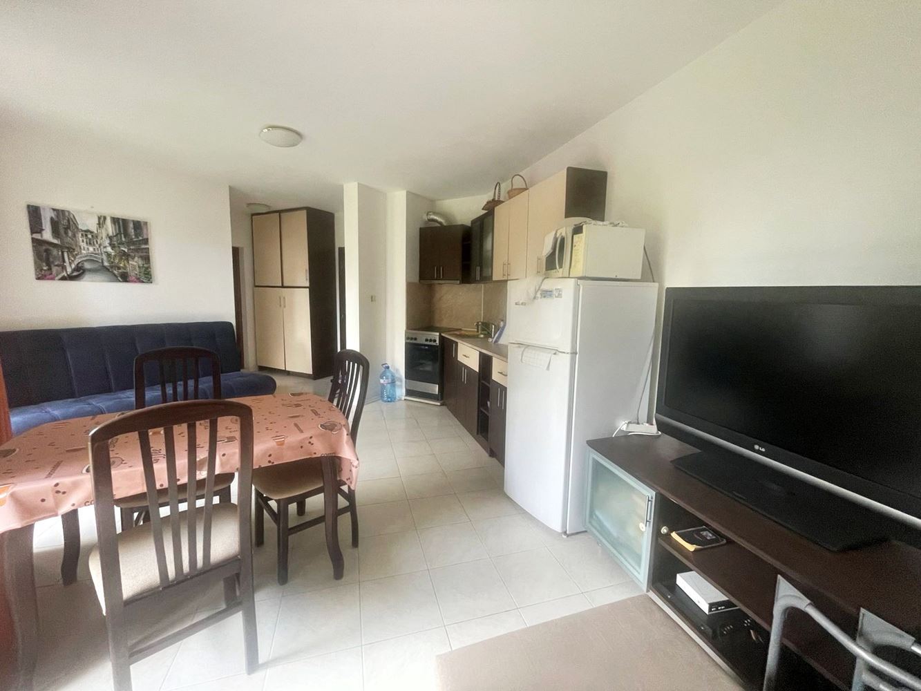 One-bedroom apartment with direct access to the pool in a complex in Sveti Vlas