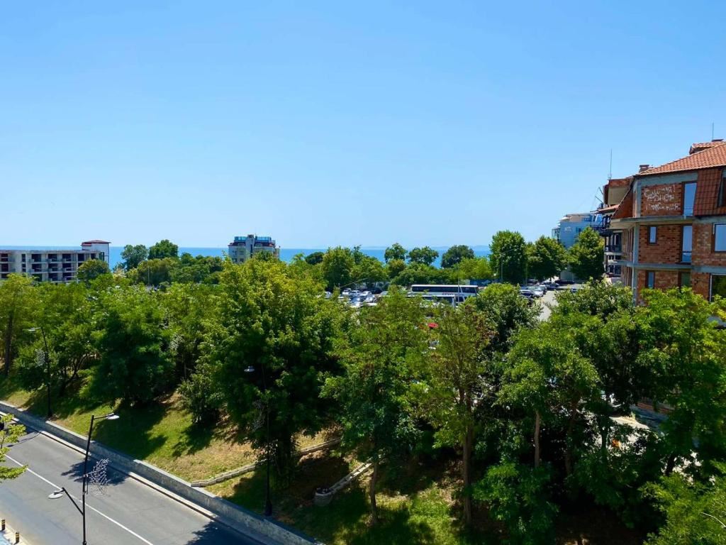 Excellent one-bedroom apartment in the heart of Nessebar with a large terrace and beautiful view