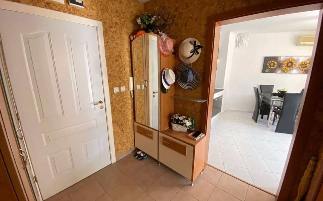 Two-bedroom apartment with sea view on the first line in Elenite – comfort, nature, and tranquility