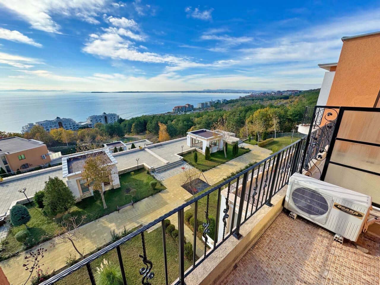 Spacious Two-Bedroom Apartment with Sea and Mountain Panorama – Ready to Move In