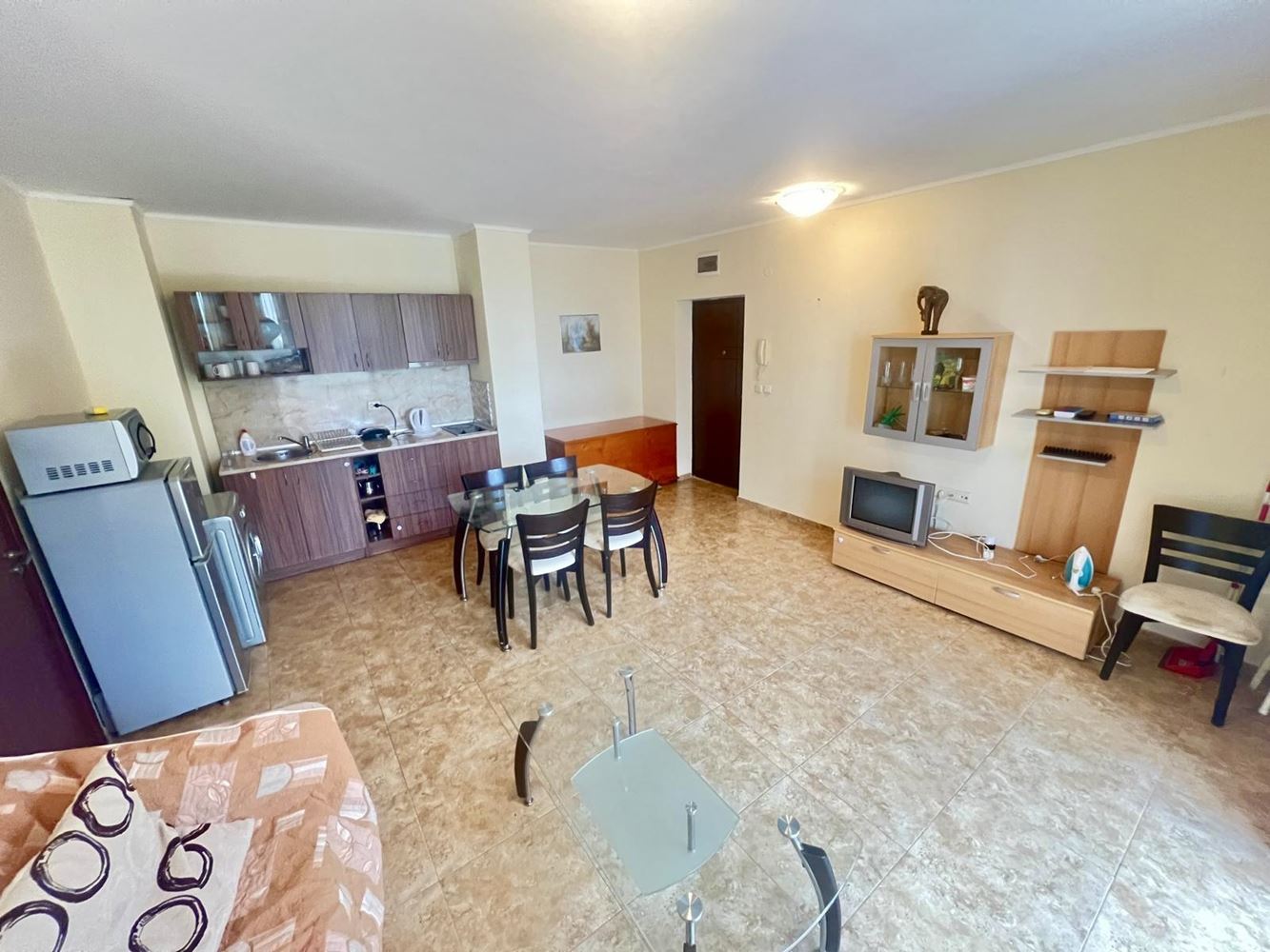 Spacious Two-Bedroom Apartment with Pool View in a Prestigious Complex in Nessebar