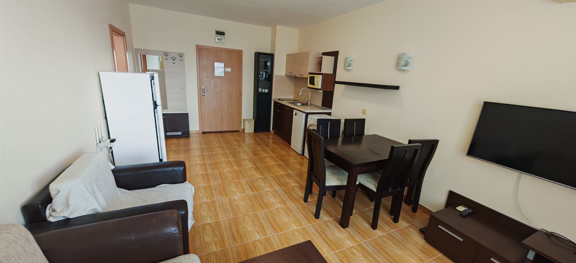 Spacious One-Bedroom Apartment with Pool View in a Luxury Complex in Sveti Vlas