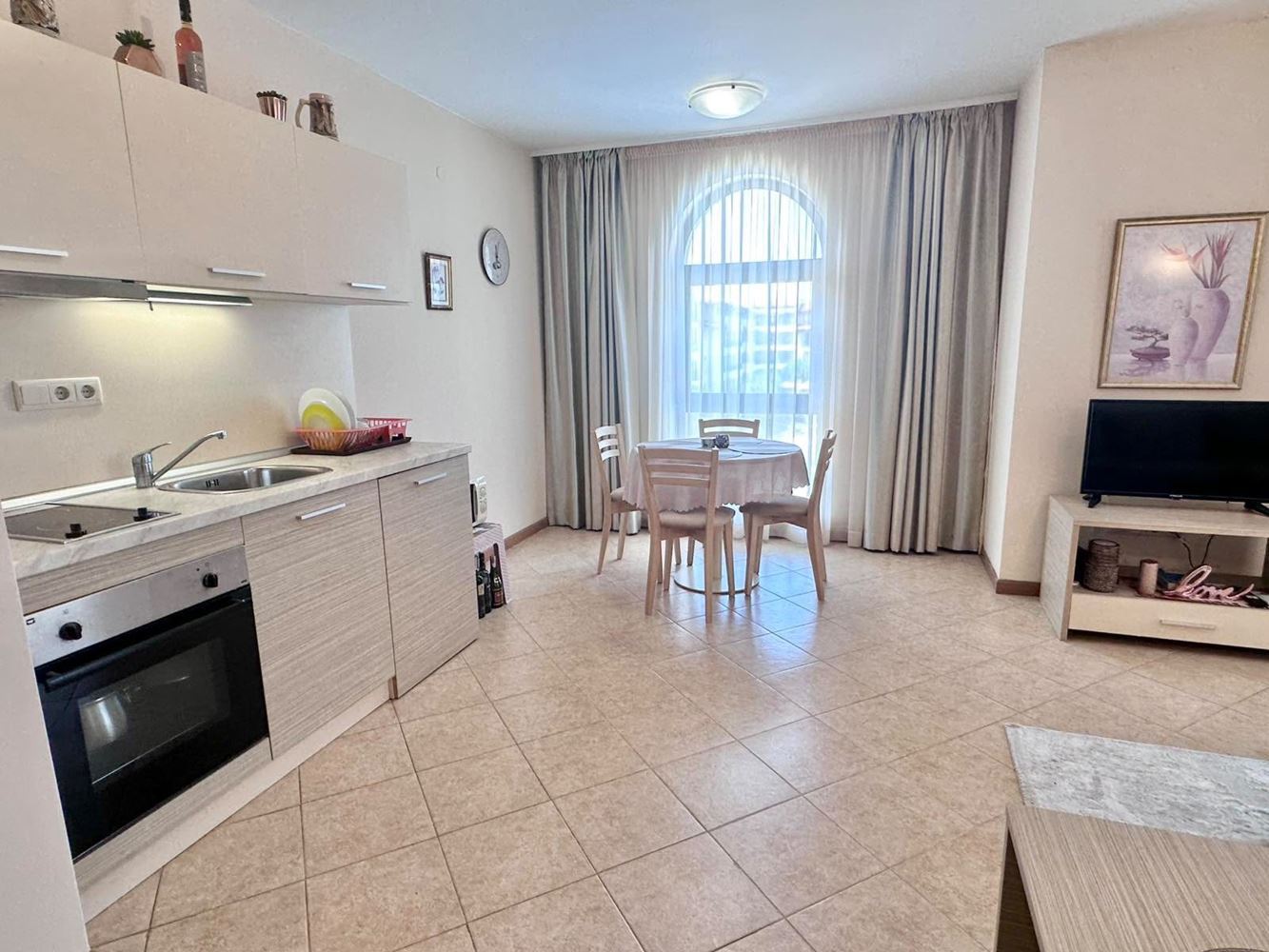 Unique One-Bedroom Apartment with Balcony and Pool View in a Prestigious Complex in Sunny Beach