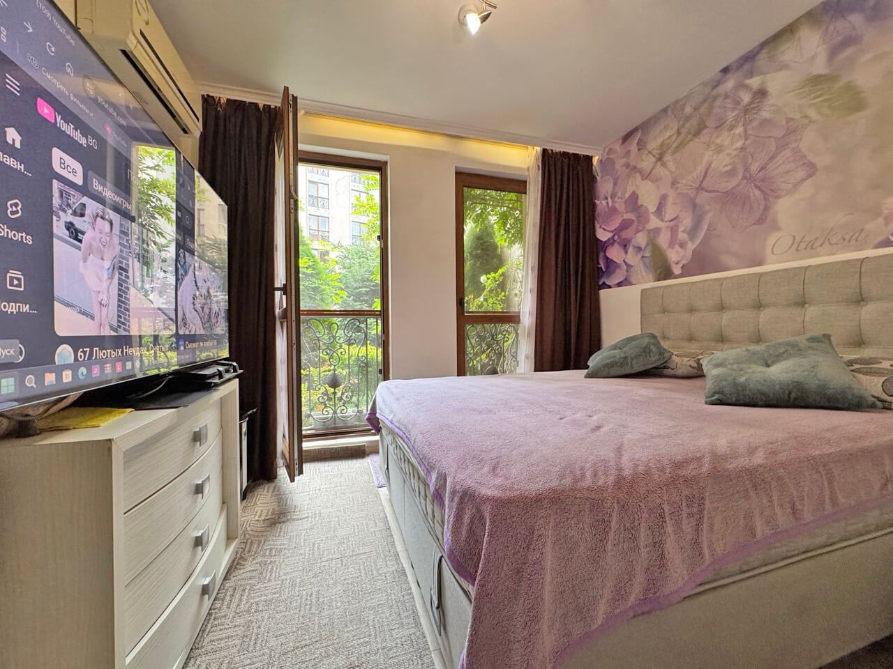 Luxury One-Bedroom Apartment with Park View in a Prestigious Complex in Sunny Beach