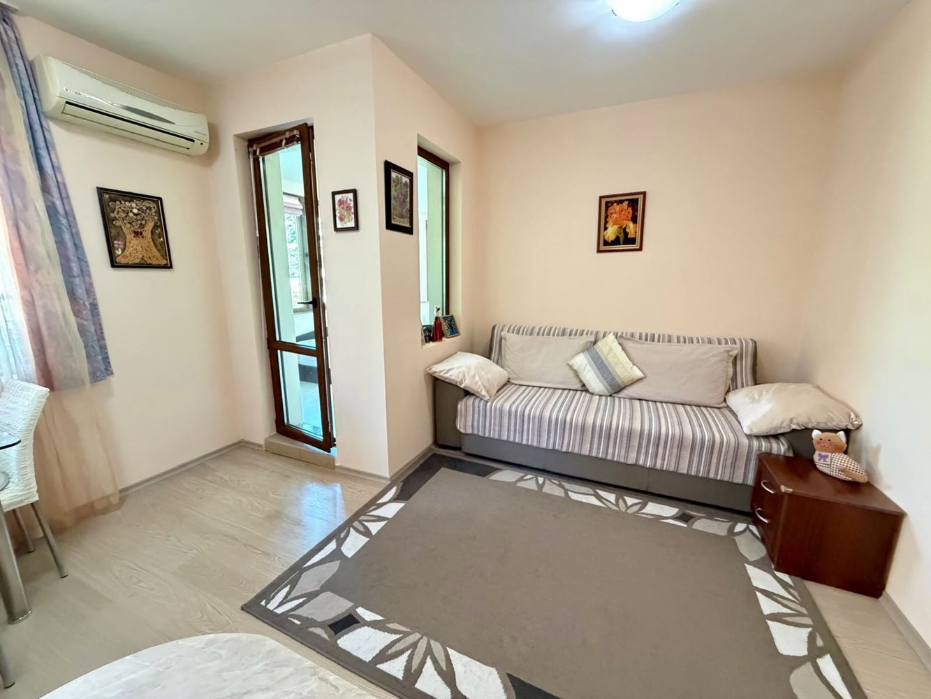 Sarafovo – Spacious One-Bedroom Apartment with Act 16, Minimal Maintenance Fee and Ready Furnishings