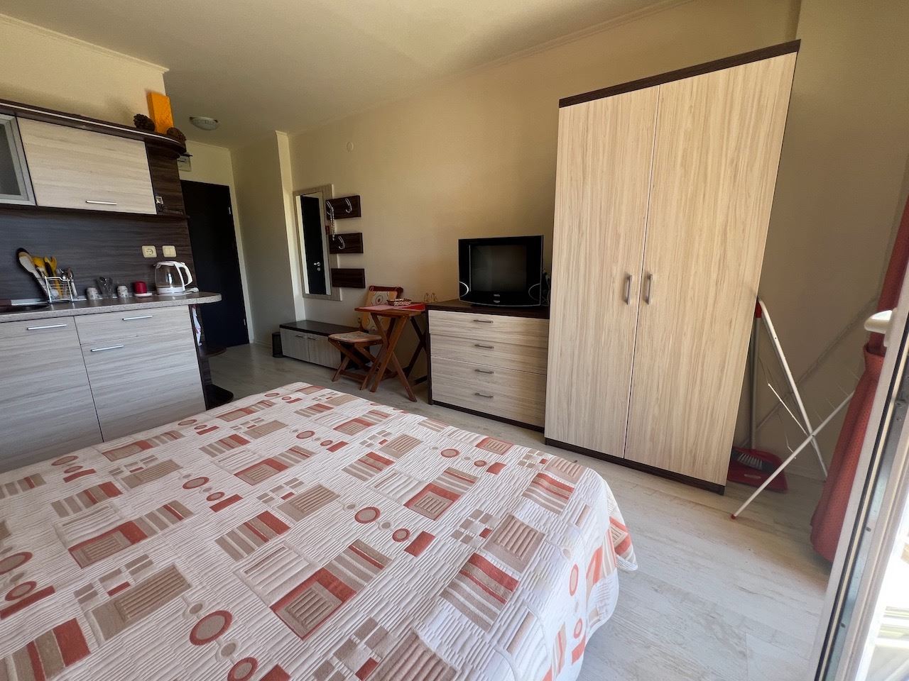 Comfortable studio with pool view in Sunny Beach – fully furnished and ready to use