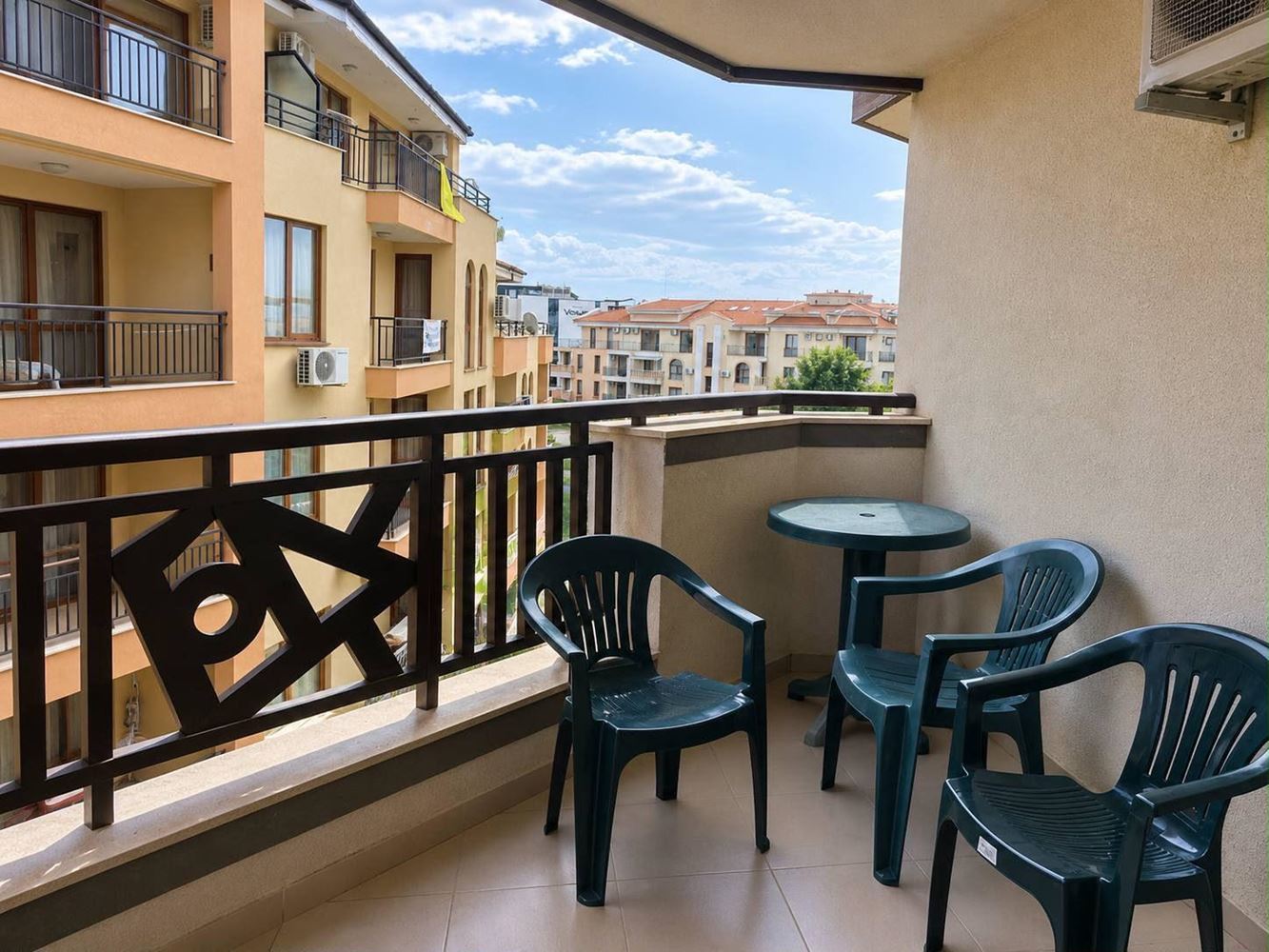Large Studio with Partial Sea View in Sveti Vlas – Excellent Location and Ready for Use