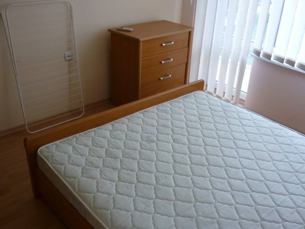 Fully Furnished One-Bedroom Apartment on the Beachfront with Sea View in Elenite