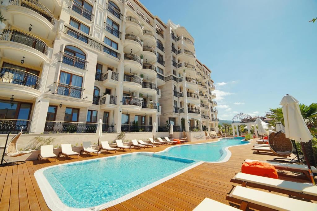 Luxury One-Bedroom Apartment with Sea View in a Prestigious Complex 200 Metres from the Beach in Sveti Vlas