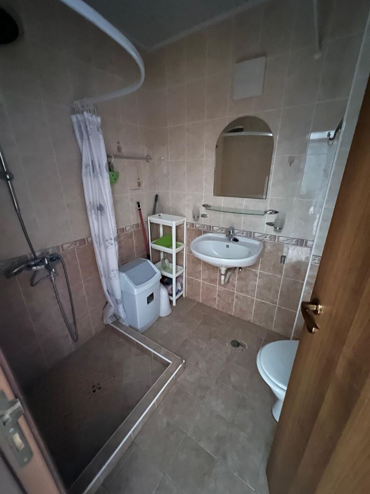 Two-Bedroom Apartment in a Year-Round Complex Near the Sea – Ready to Move In
