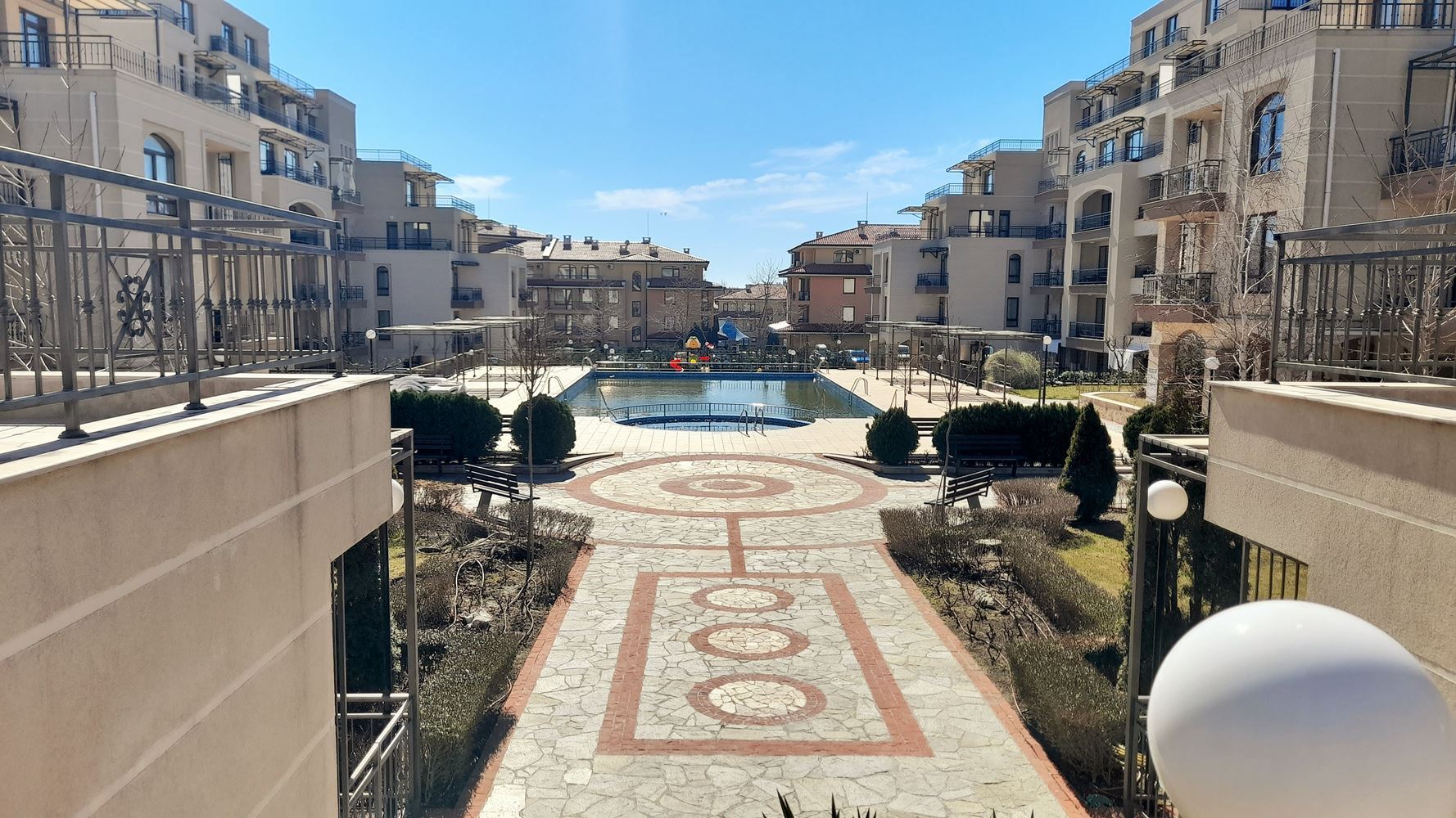 Attractive One-Bedroom Apartment with Sea and Mountain Views in Sveti Vlas