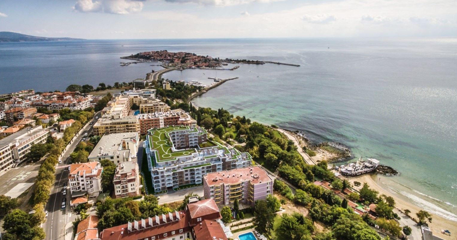 Studio on the First Line of the Sea in Nessebar – Year-Round Complex with Premium Amenities