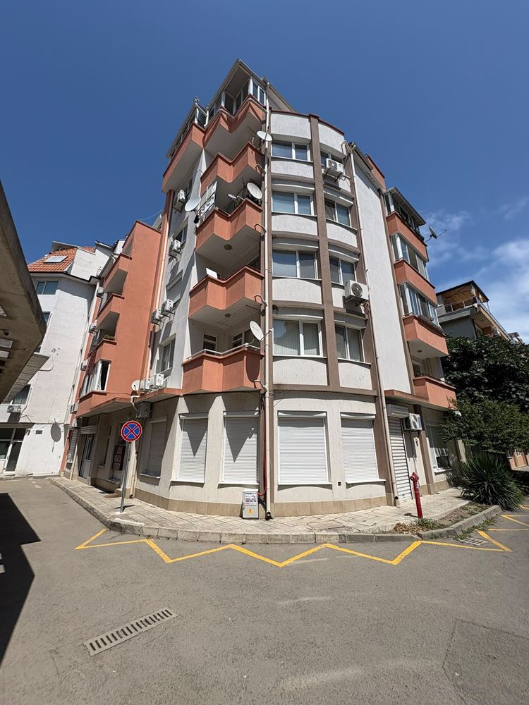 One-bedroom apartment in the Old Town of Pomorie – fully furnished, in a residential building and ready to move in