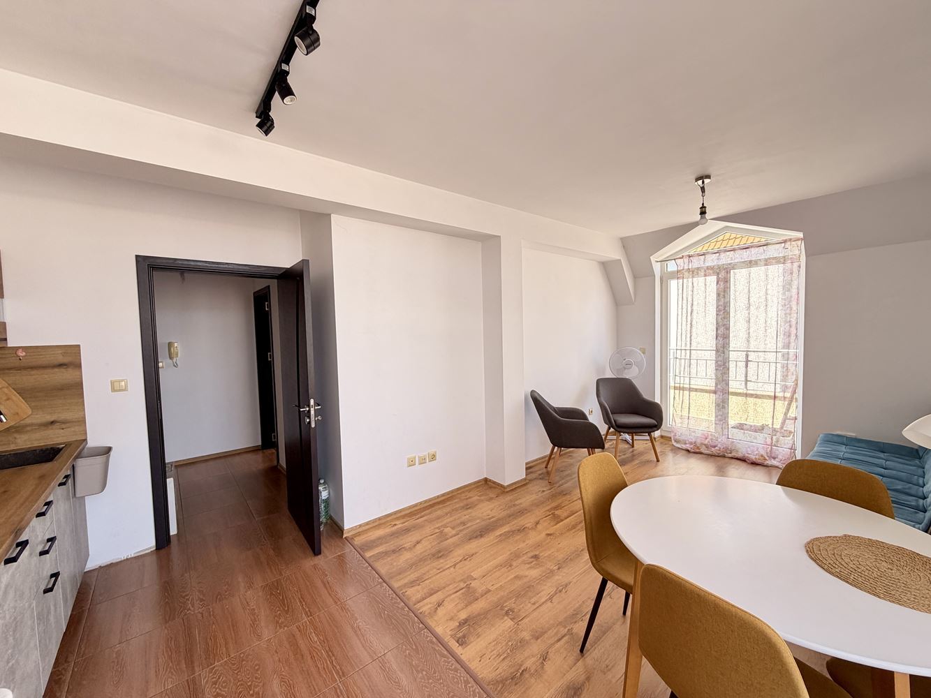 Spacious One-Bedroom Apartment with Excellent Location in the Black Sea District, Nessebar