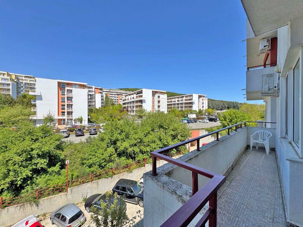 Two-bedroom apartment in a luxury complex on the first line in Sveti Vlas