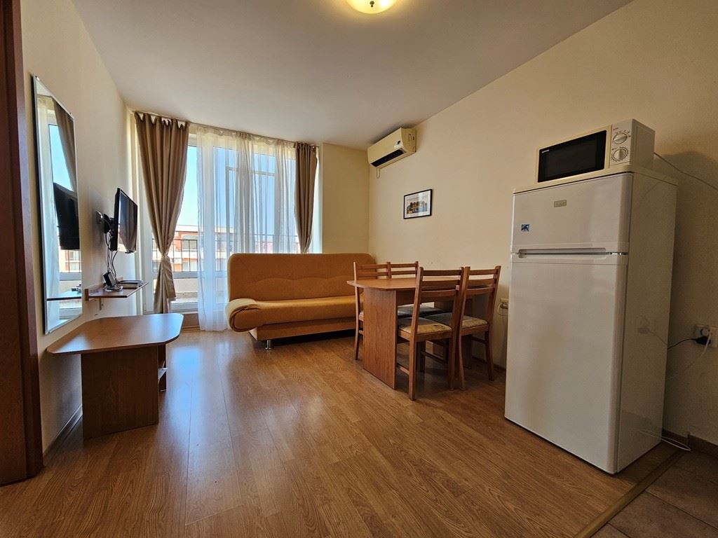 Fully Furnished One-Bedroom Apartment on the Top Floor in Sunny Beach – Pool View and Luxurious Atmosphere