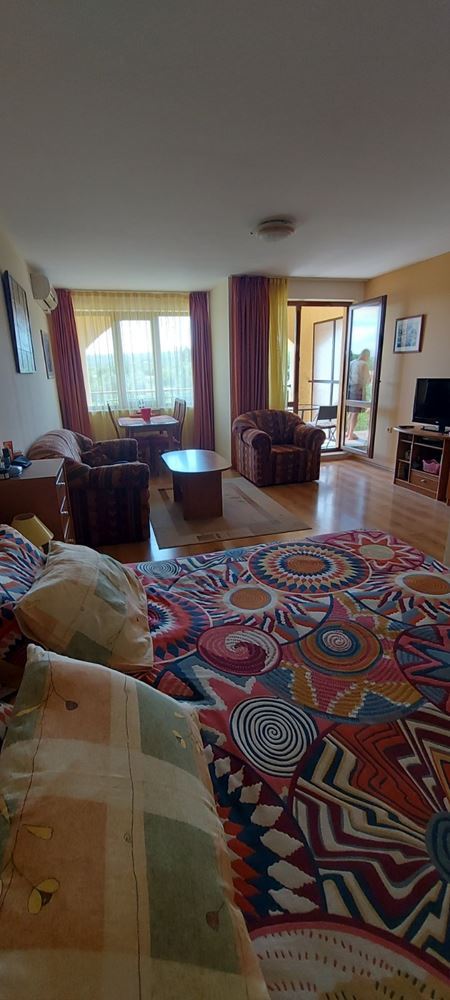 Spacious Studio in a Complex in Obzor, Surrounded by Greenery and a Short Walk from the Sea