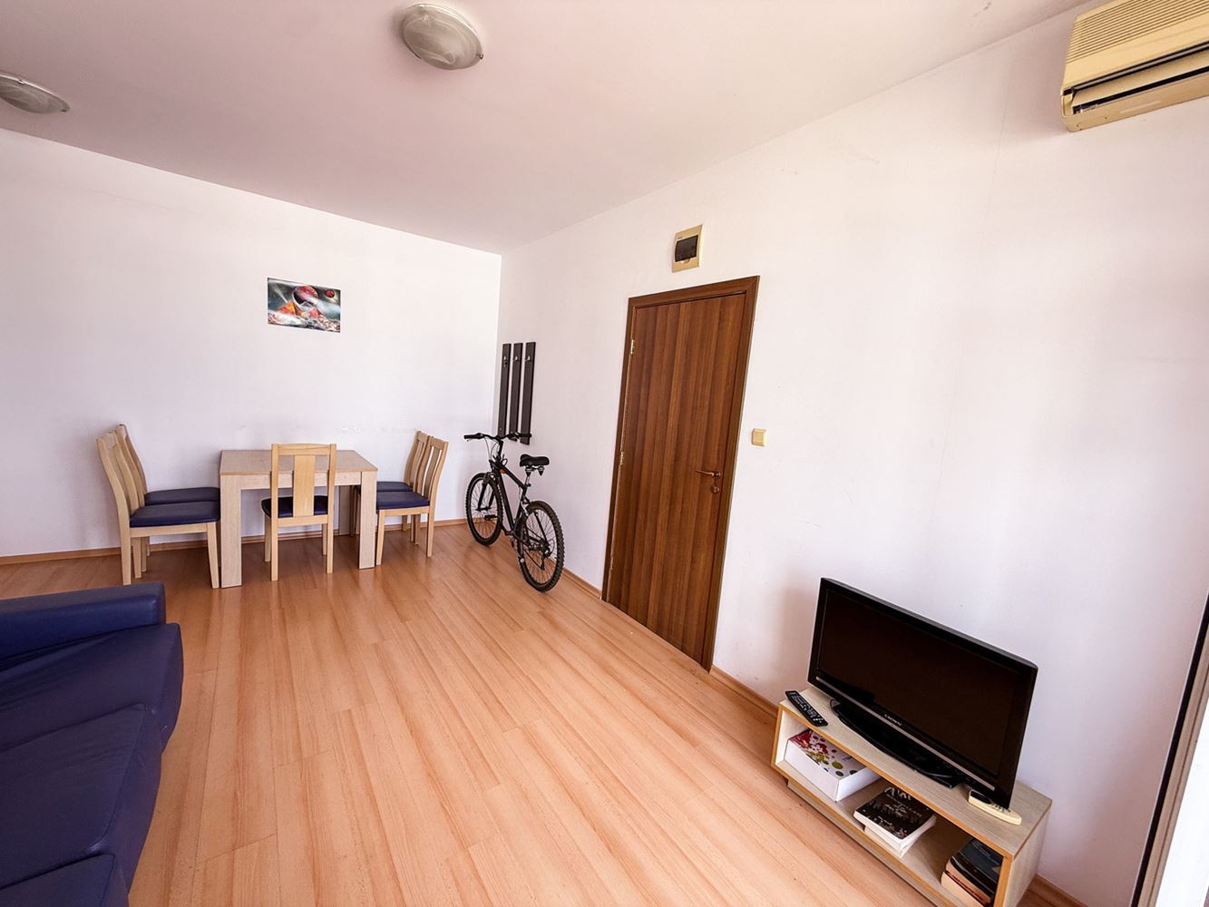 Three-room Apartment with Pool View in a Well-Maintained Complex near Sunny Beach
