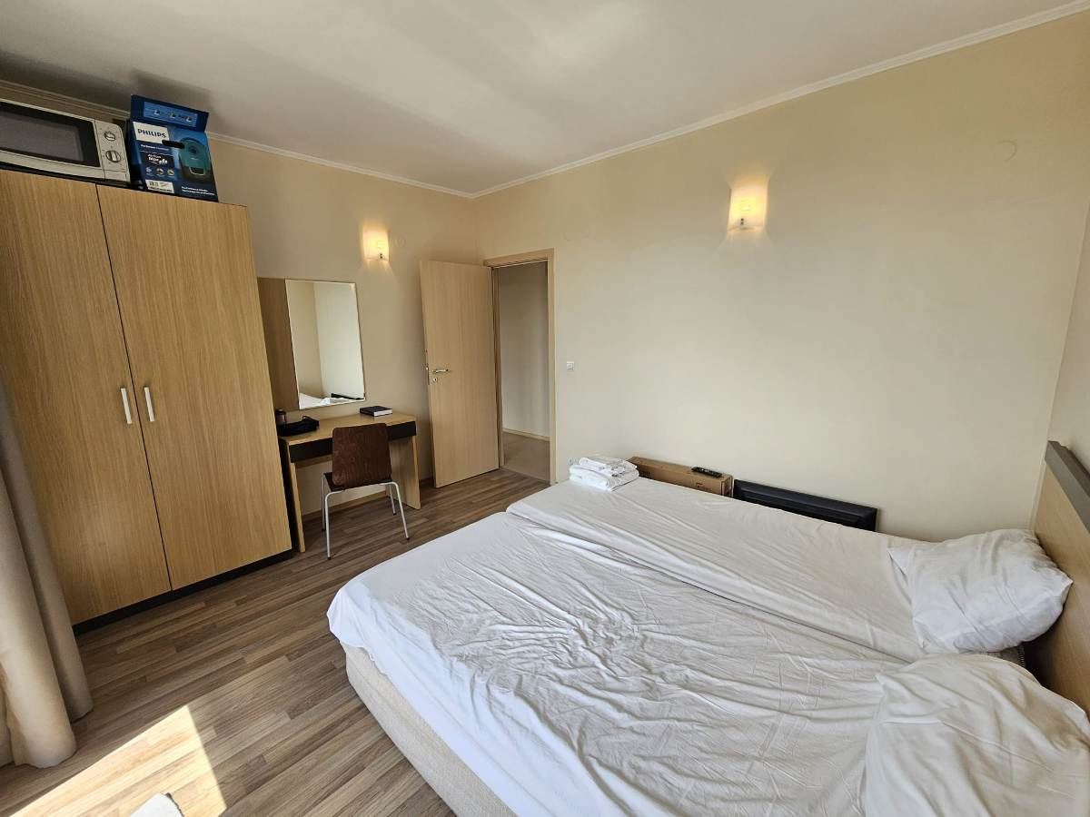 Luxury three-bedroom apartment on the beachfront in Obzor – panoramic sea and mountain views