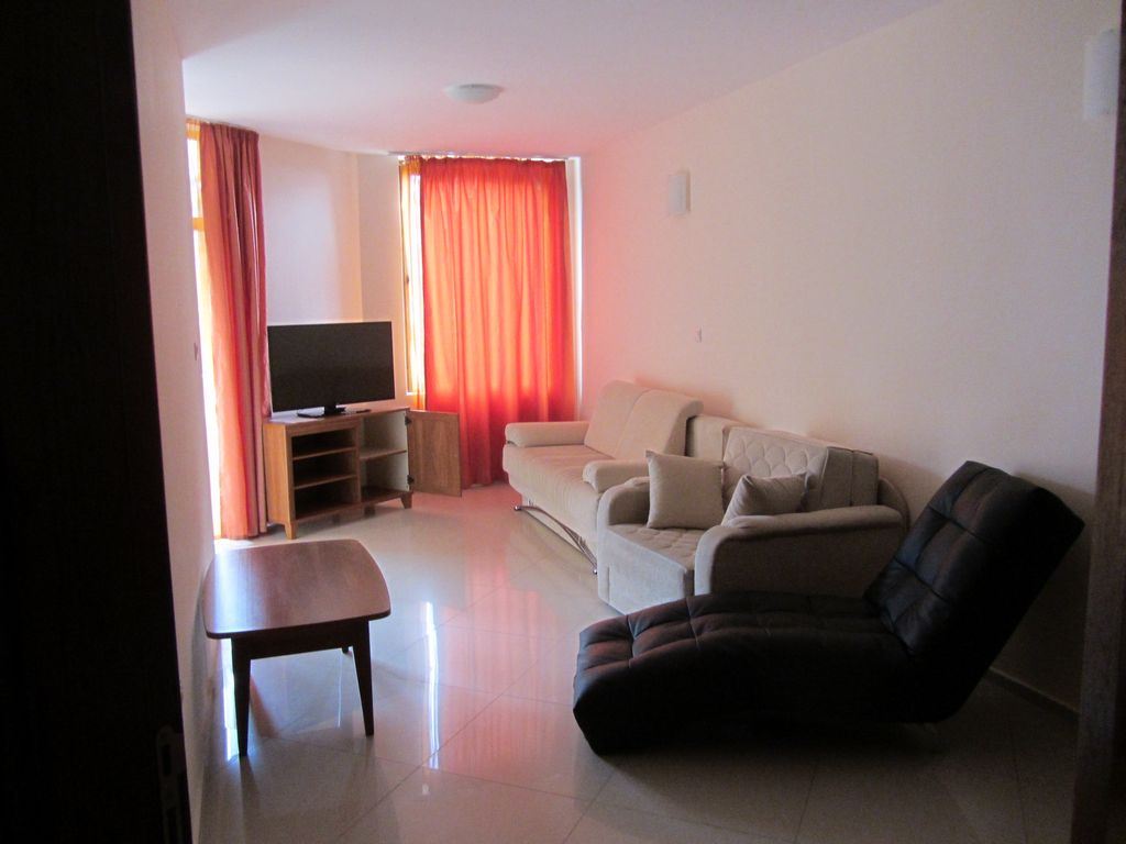 First line to Butamyata Beach! Furnished one-bedroom apartment with partial sea view in Sinemorets