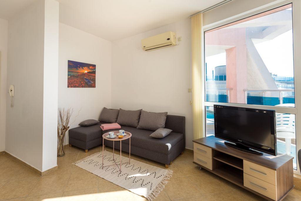 First Line with a Beautiful Sea Panorama – Spacious One-Bedroom Apartment with Two Terraces