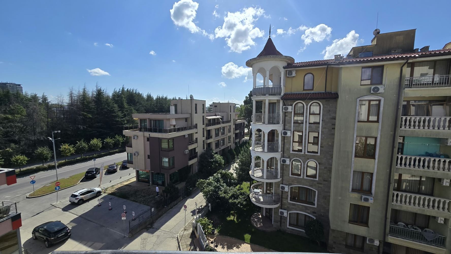 South-Facing One-Bedroom Apartment with Park View and Ready Documents for Sale in Sunny Beach