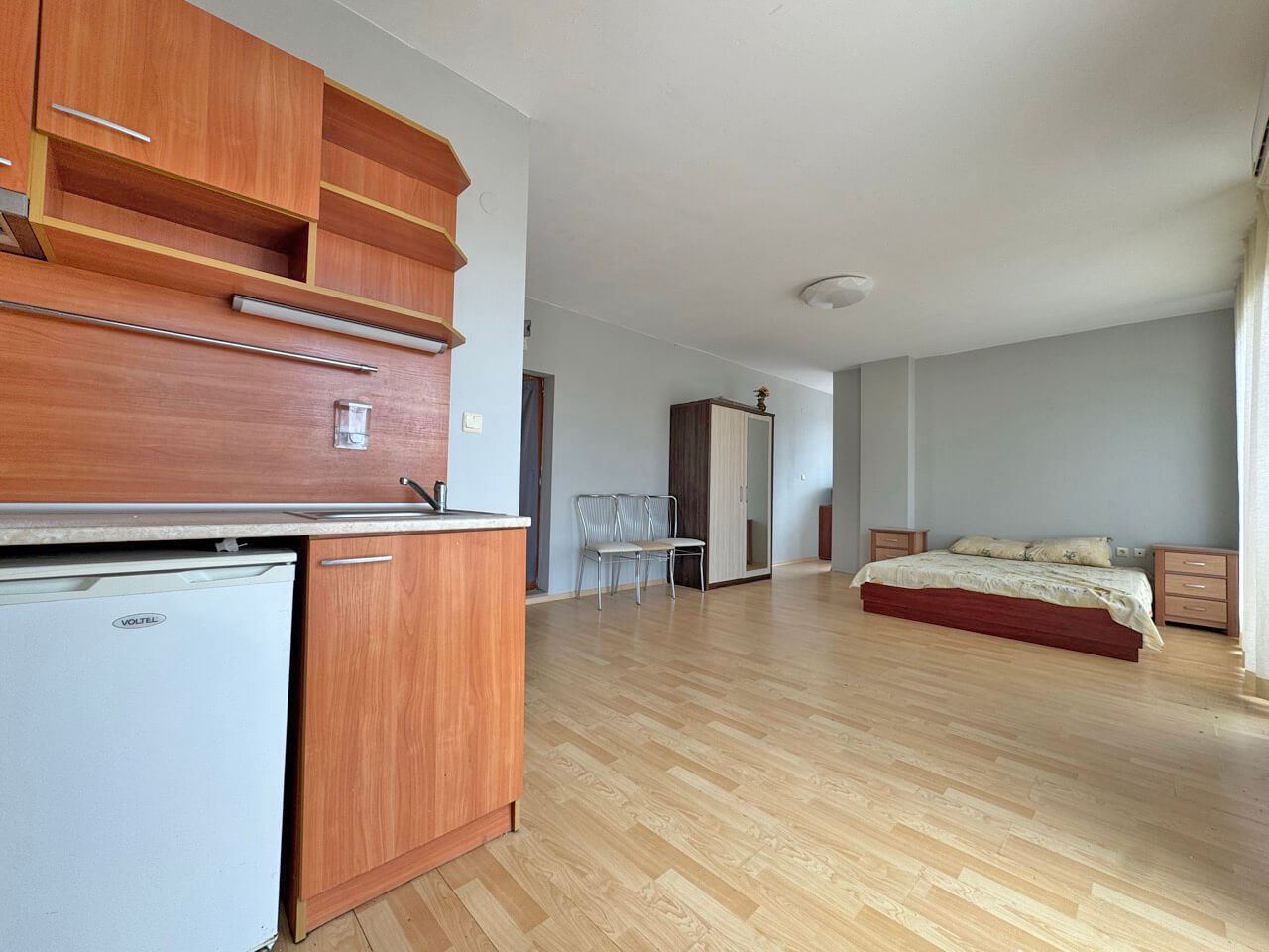 Panoramic one-bedroom apartment with large terrace and open view – Sunny Beach