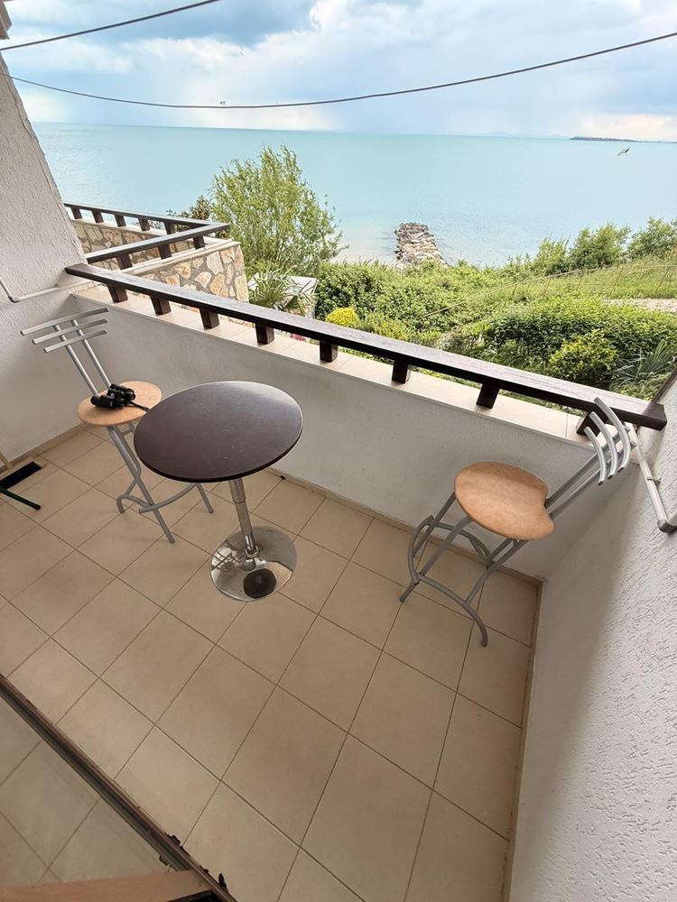 Two-bedroom apartment on the first line to the sea in Sveti Vlas – comfort, spaciousness and a unique sea view