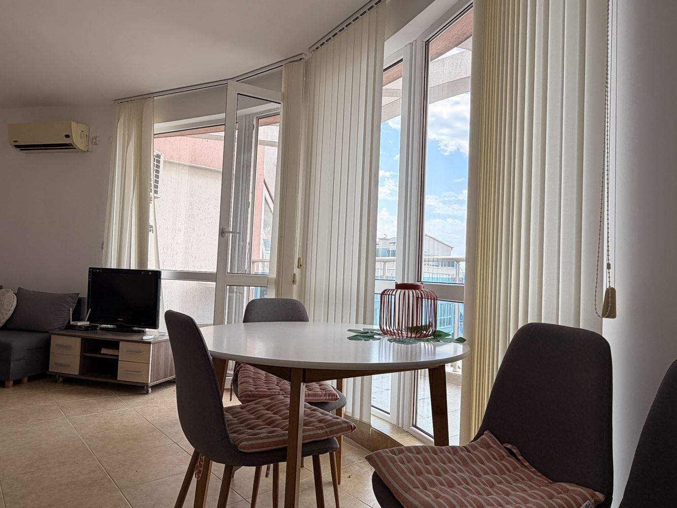 First Line with a Beautiful Sea Panorama – Spacious One-Bedroom Apartment with Two Terraces
